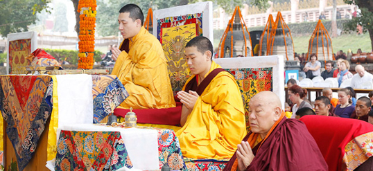 The 17th Karmapa leading ceremonies at the Kagyu Monlam in Bodh Gaya