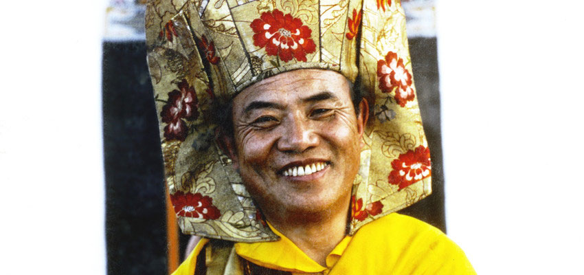 HH le 16ème Karmapa 16ème Karmapa avec chapeau Gampopa