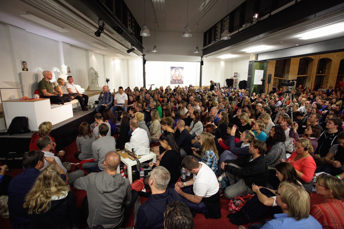 Over 150 German-speaking Diamond Way Buddhist Centers at annual meeting in Braunschweig